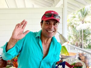 Publicación de Boric pro Apruebo provoca reacción de Chayanne: advierte “consecuencias legales”