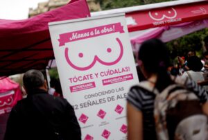 Mujeres que sobrevivieron al cáncer de mama buscan apoyo para participar en campeonato en Brasil