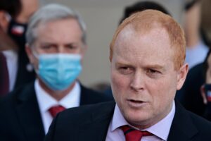 Rojo Edwards por rol de Piñera en el Plebiscito de Salida: 