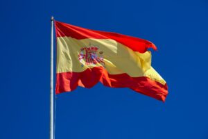 España abre sus fronteras a migrantes sin papeles para incorporarlos a mercado laboral
