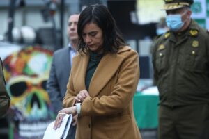 Siches abandonó punto de prensa tras pregunta por investigación de Contraloría