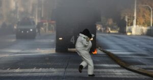 La masculinidad mal entendida de los overoles blancos