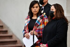 Gobierno descarta sobrevuelo chileno sin autorización en espacio aéreo de Argentina