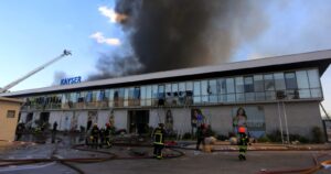 Cámara de Diputados crea comisión investigadora por muertes en bodega de Kayser durante estallido social