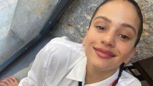 Rosalía reveló el origen del gesto que se transformó en meme