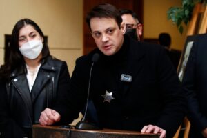 Se puso a llorar: diputado Gaspar Rivas se “quiebra” en Mucho Gusto