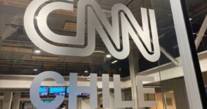CNN Chile cuestiona uso de imágenes de entrevista de Mónica Rincón en franja por el Apruebo