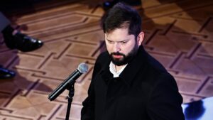 Boric asegura que garantizará acuerdo por modificaciones a propuesta constitucional