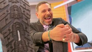 Comerciante ambulante emplazó a Neme: 