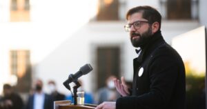 Presidente Boric vuelve a compartir publicación en favor del Apruebo...pero lo borró