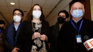 Oficialismo anunciará detalles del acuerdo para reformas a la propuesta de nueva Constitución