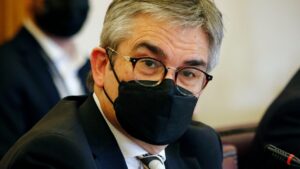 Marcel espera que precios de los combustibles se estabilicen en septiembre