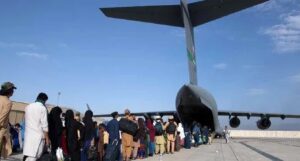 Alertan sobre dramática situación de niñas afganas tras un año de gobierno talibán