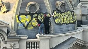 Museo Nacional de Bellas Artes abre investigación por rayados en su cúpula