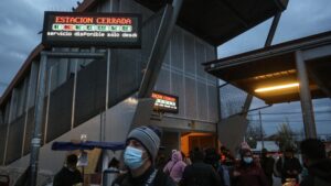 Línea 2 del Metro volvería a funcionar con normalidad después del mediodía