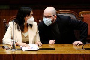 Jackson defiende su rol y asegura estar tranquilo tras dictamen de Contraloría