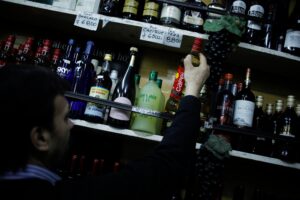 Disminuye consumo de alcohol y drogas en escolares de comunas que implementaron modelo islandés