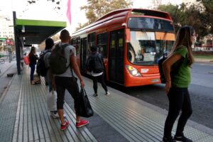 Plebiscito del 4 de septiembre: ¿Habrá transporte público gratuito en la Región Metropolitana?