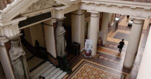 Corte Suprema acoge recursos de protección y deja sin efecto alza de planes base anuales de Isapres