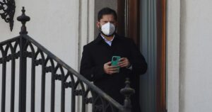 Boric acusa a la derecha de 'desligitimar' al Servel: 