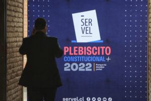 Millones, denuncias y reserva: Servel mantiene investigación por donaciones para campañas no informadas