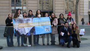 Escuelas Abiertas envía carta al presidente Boric para pedir el fin de las mascarillas en los colegios