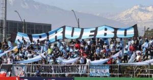 Magallanes es denunciado por bandera del Apruebo en partido contra U. de Concepción