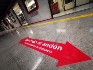 Siete estaciones de la Línea 1 del Metro fueron cerradas por una persona en la vía