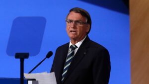 Gobierno anuncia que enviará carta de protesta por dichos de Bolsonaro y cita a embajador