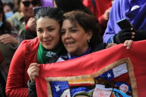 Karol Cariola hace un llamado al comando del Rechazo a denunciar hechos de violencia en campaña