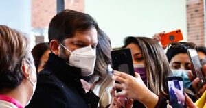 Espaldarazo transversal a Gabriel Boric tras acusación de Jair Bolsonaro