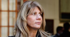 Ministerio de las Culturas se suma a polémica de senadora Rincón con antiguo tuiteo de Boric sobre Violeta Parra