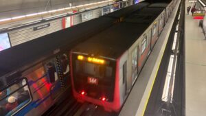 Persona ciega murió tras caer a la vía de la Línea 2 del Metro de Santiago