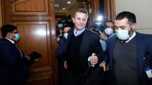 Gonzalo de la Carrera se compara con Jesucristo por críticas tras su agresión