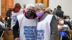 Mineduc habilita plataforma para profesores afectados con la deuda histórica