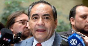 Fidel Espinoza fustigó a los convencionales: 