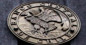 Banco Central sube la tasa de interés a 10,75%