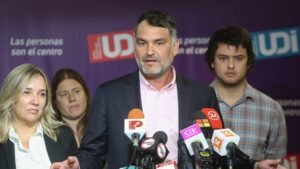 Macaya advierte que si las reformas se mantienen como están 