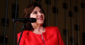 Ministra Uriarte aclara el rol del Gobierno en nuevo proceso constituyente: 