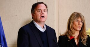 Matías Walker da portazo a independientes en nuevo proceso: 