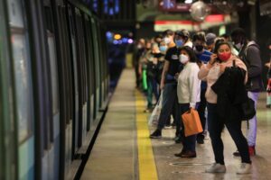 Metro extenderá su horario en 19 estaciones durante las Fiestas Patrias