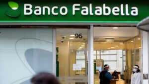Hombre fue detenido tras robo de $260 millones de banco en San Miguel