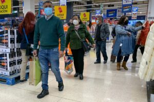 Estos son los horarios de los supermercados para estas Fiestas Patrias