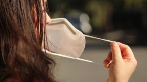 Chile terminará con el uso obligatorio de mascarillas y eliminará el pase de movilidad