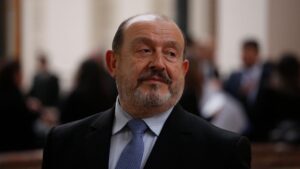 Isidro Solís, ex ministro de Bachelet, deja el Partido Radical para sumarse a Amarillos por Chile