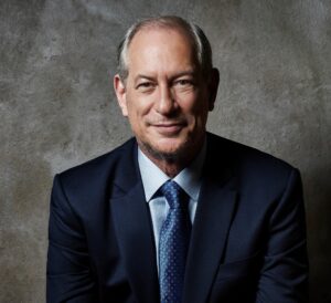 Ciro Gomes es presionado para que desista de candidatura en favor de Lula da Silva