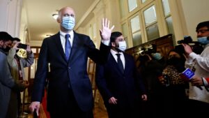 Sin acuerdo: partidos políticos retomarán el jueves el diálogo por el proceso constituyente