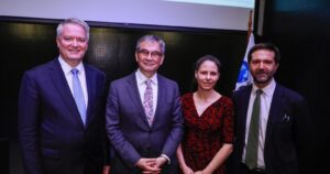 OCDE da espaldarazo a reforma tributaria del Gobierno: “Chile está dando pasos importantes para fortalecer su base tributaria