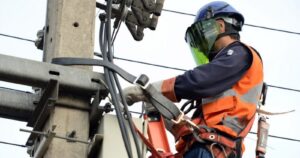 Enel Distribución activa plan preventivo por probable lluvia en la Región Metropolitana