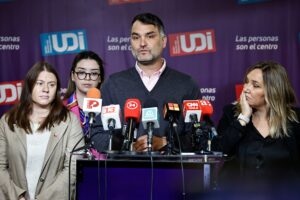 Presidente de la UDI denuncia 